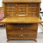 647 8247 SECRETAIRE